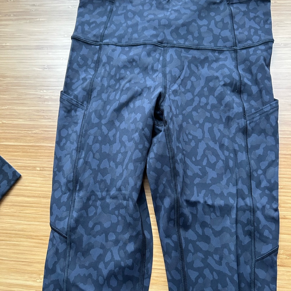 Lululemon Fast and Free crop like new size 6